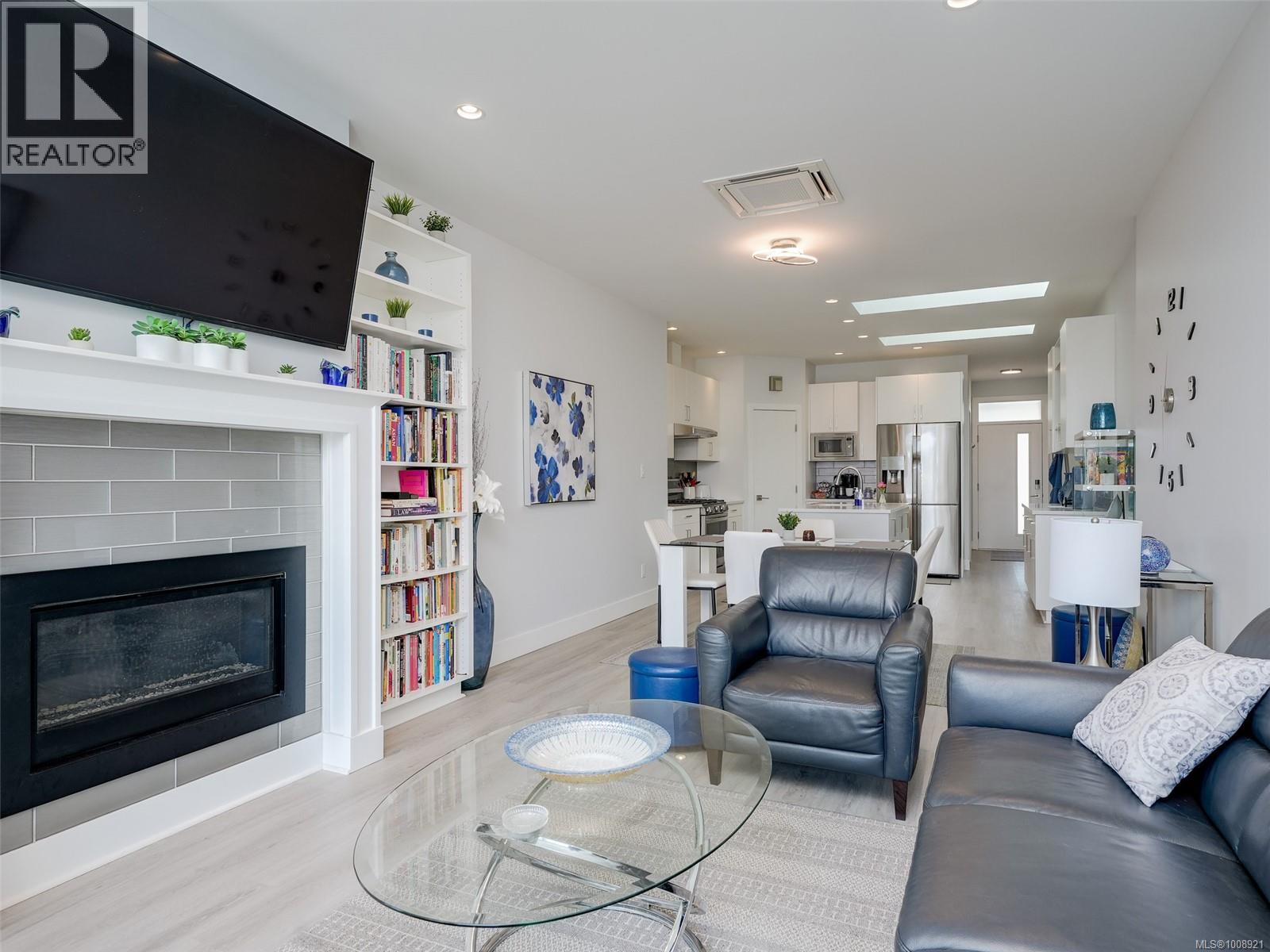 Photo 17 of 2407 Mountain Heights Dr, Sooke BC