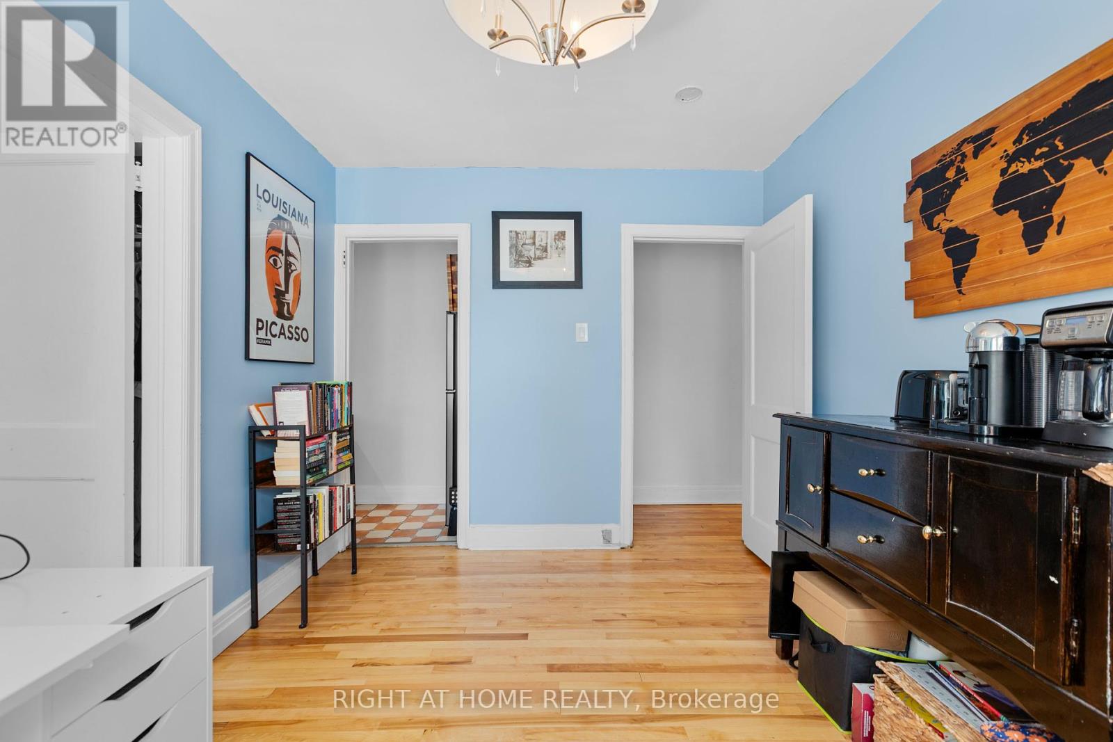 Den/Dining Area