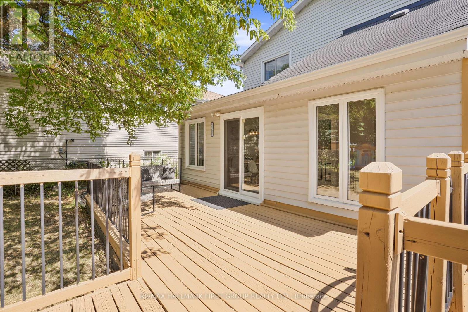 Photo 6 of 974 Vance Crescent, Innisfil ON