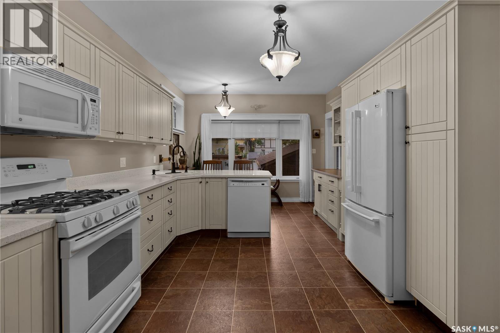 Photo 43 of 2852 Rae Street, Regina SK