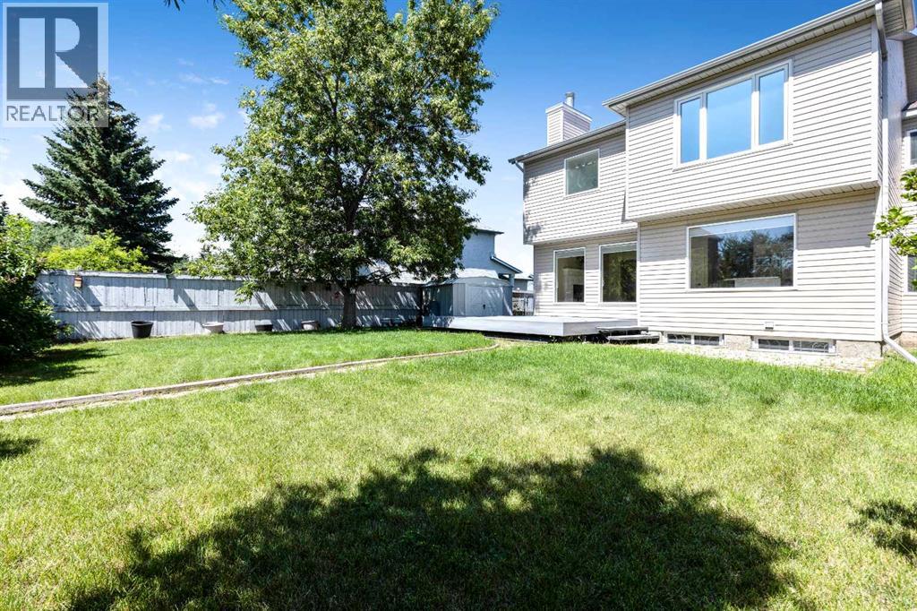 Single Family House for Sale in  Somerset Close SW Somerset Calgary 