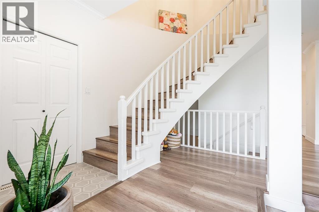 Photo 8 of 7 2979 Panorama Drive, Coquitlam BC