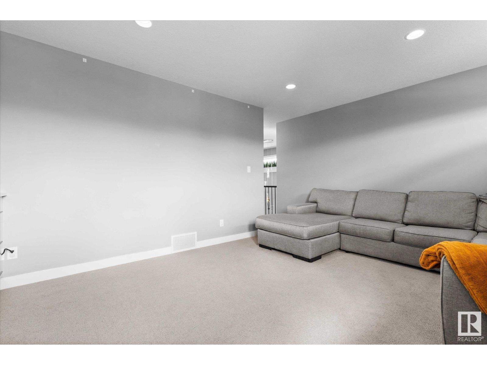 Photo 29 of 78 Woodhill Ln, Fort Saskatchewan AB