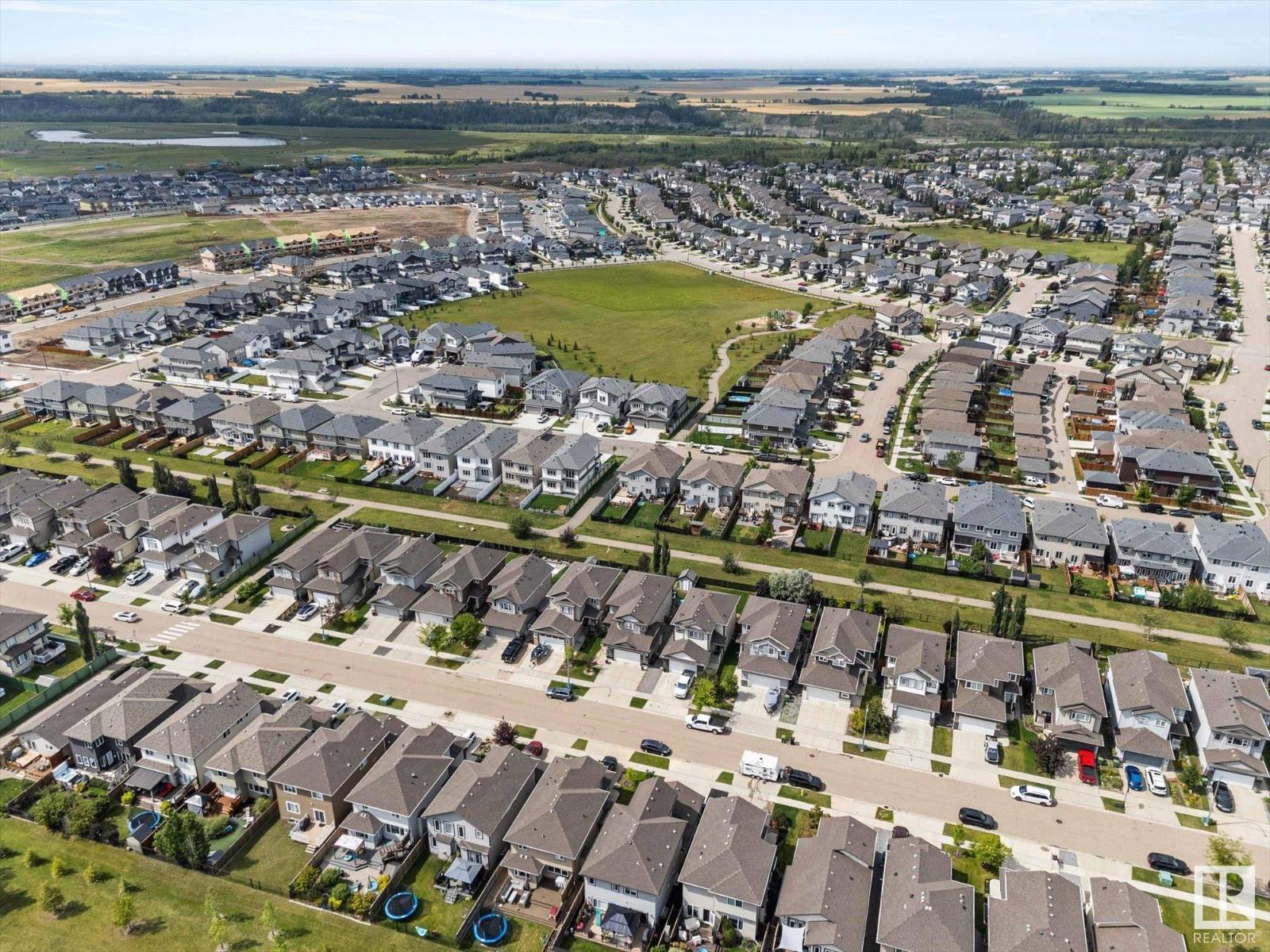 Photo 26 of 78 Woodhill Ln, Fort Saskatchewan AB