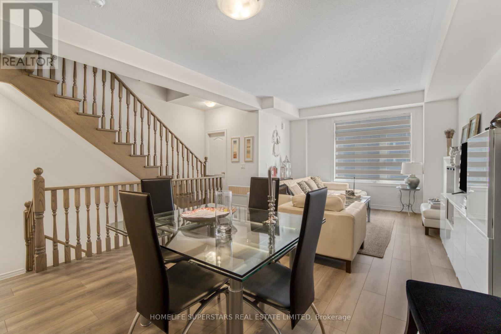 Photo 2 of 3018 Eighth Line, Oakville ON