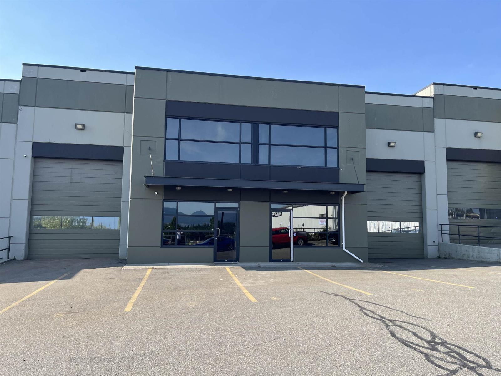 Photo 3 of 5 17358 104 A Avenue, Surrey BC
