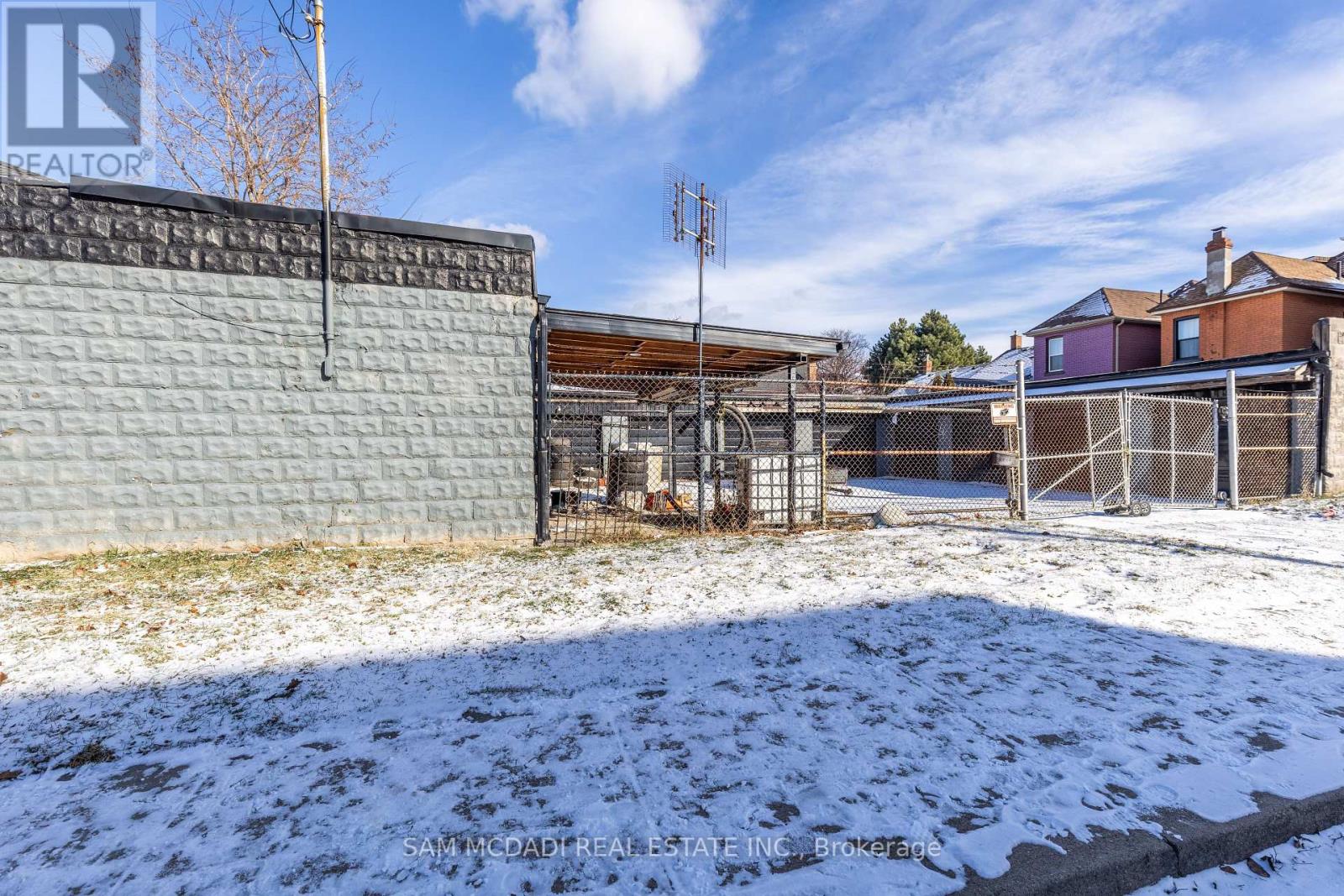 Photo 23 of 107 Robert Street, Hamilton ON