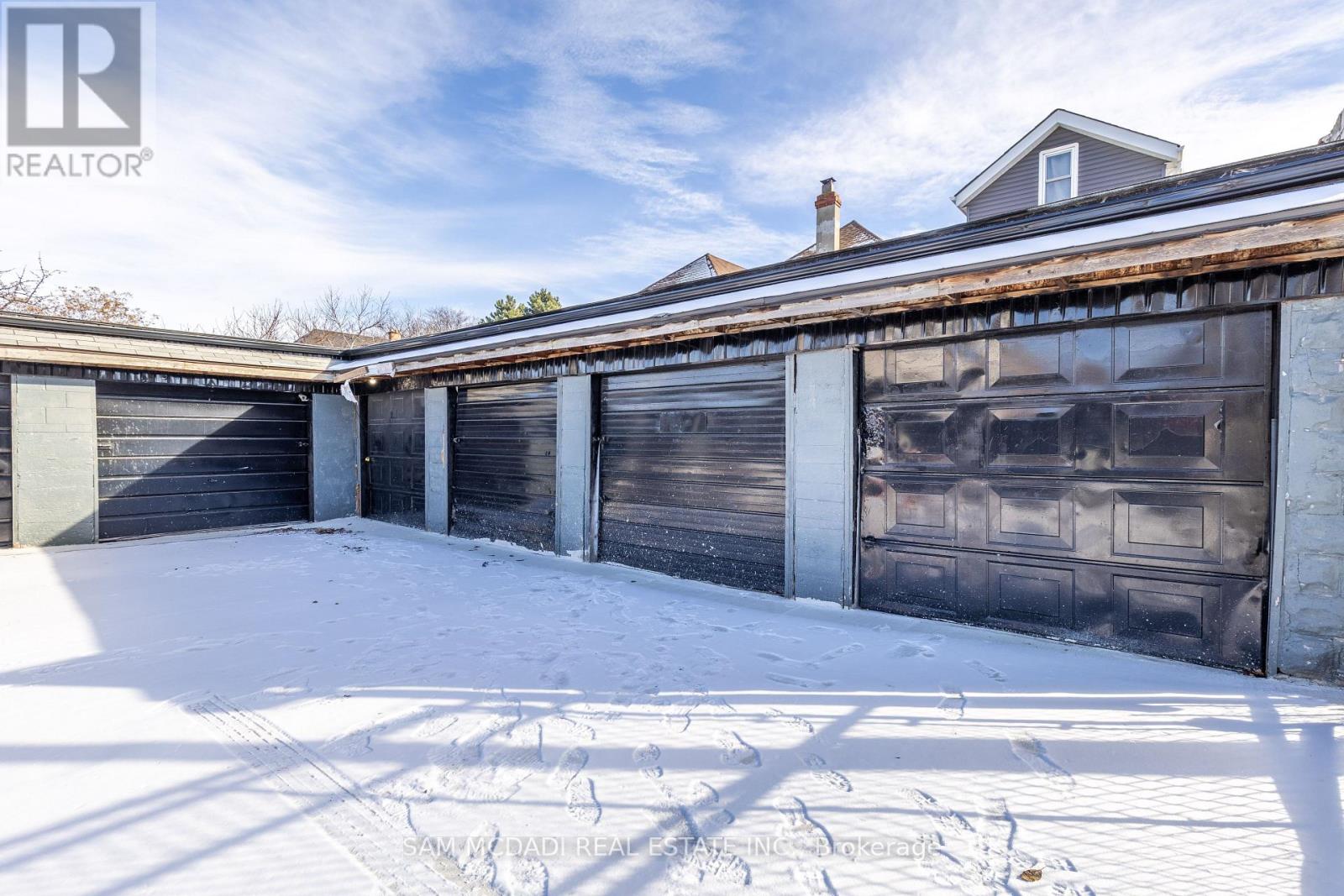 Photo 23 of 107 Robert Street, Hamilton ON