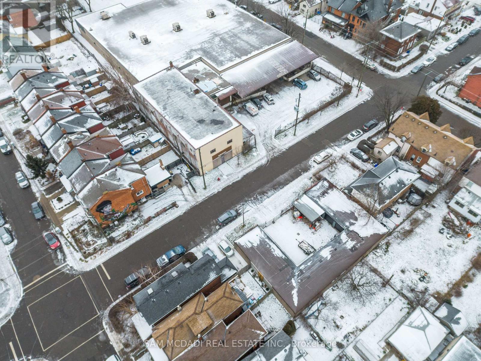 Photo 27 of 107 Robert Street, Hamilton ON