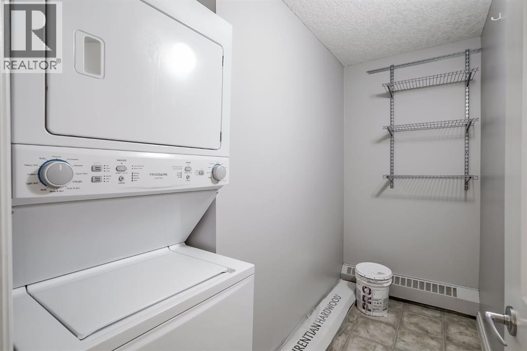 Single Family House for Sale in   a Avenue SW Parkhill Calgary 