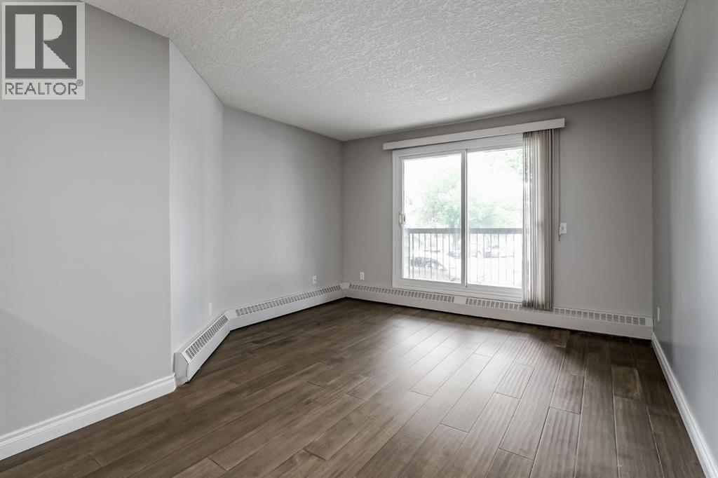 Single Family House for Sale in   a Avenue SW Parkhill Calgary 