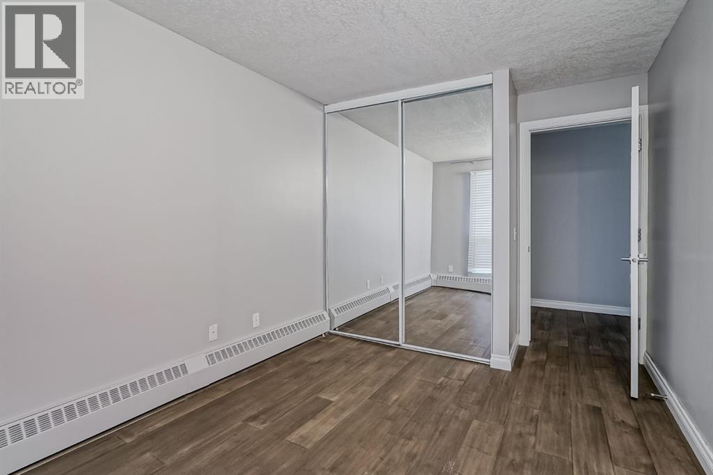 Single Family House for Sale in   a Avenue SW Parkhill Calgary 