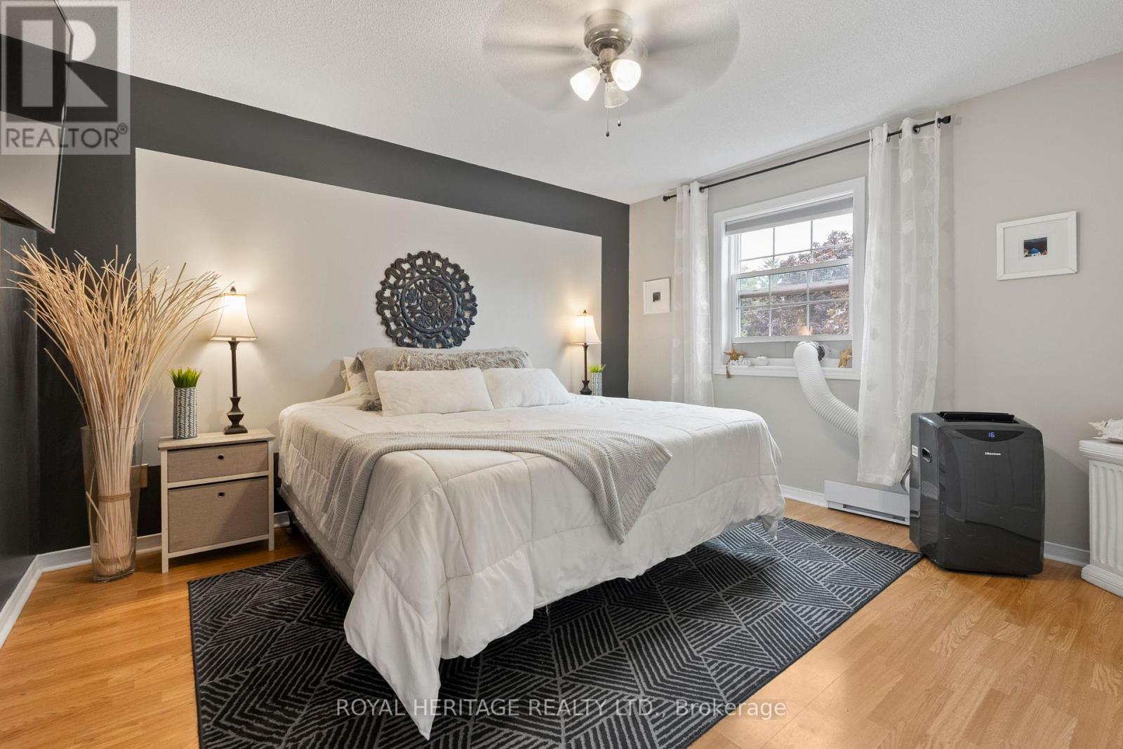 Photo 18 of 44 Regent Street, Kawartha Lakes ON