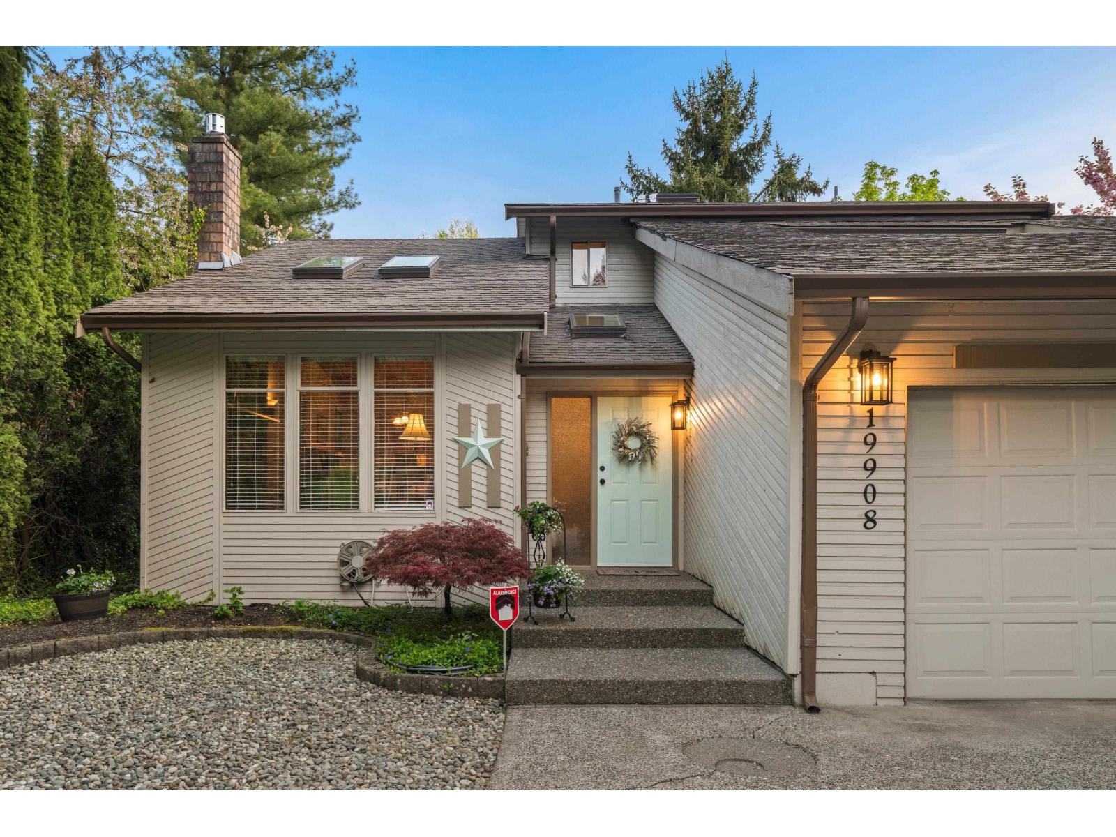 Photo 24 of 19908 51 Avenue, Langley BC