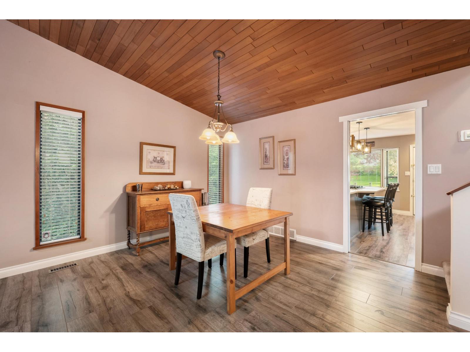 Photo 14 of 19908 51 Avenue, Langley BC