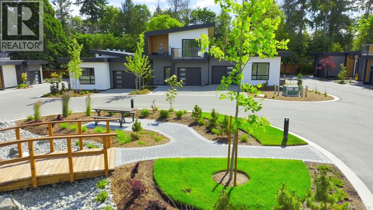 Photo 10 of 116 463 Hirst Ave, Parksville BC