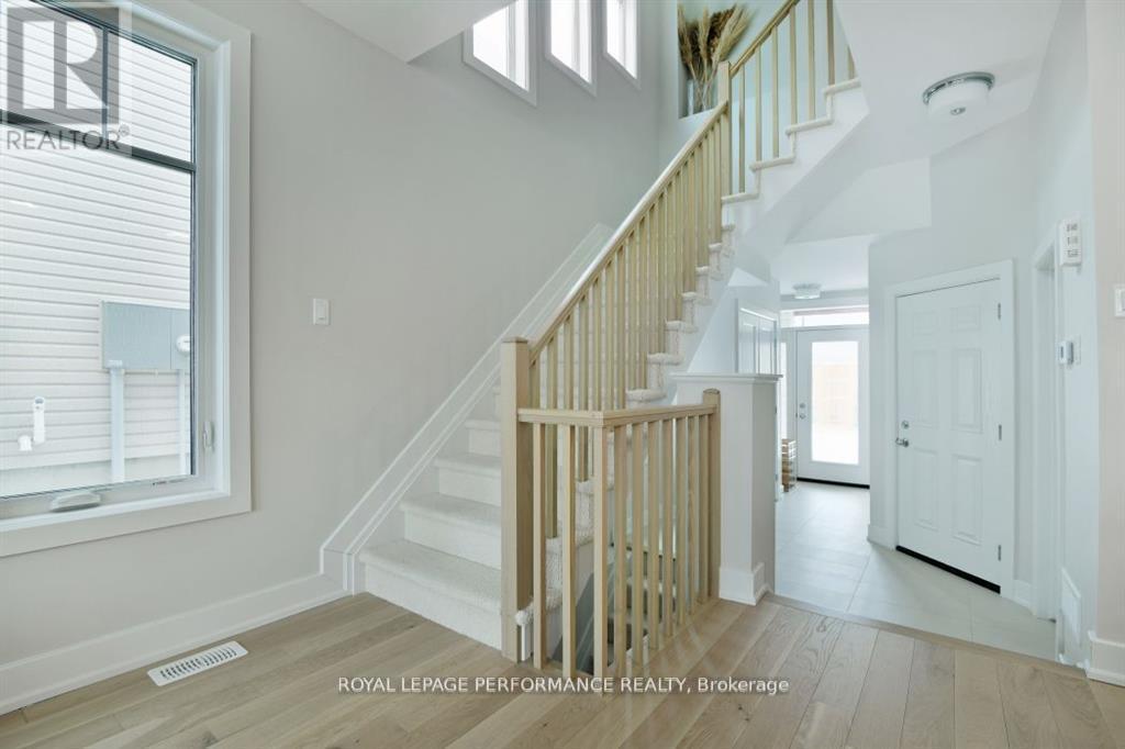 Photo 9 of 713 Cap Diamant Way, Ottawa ON