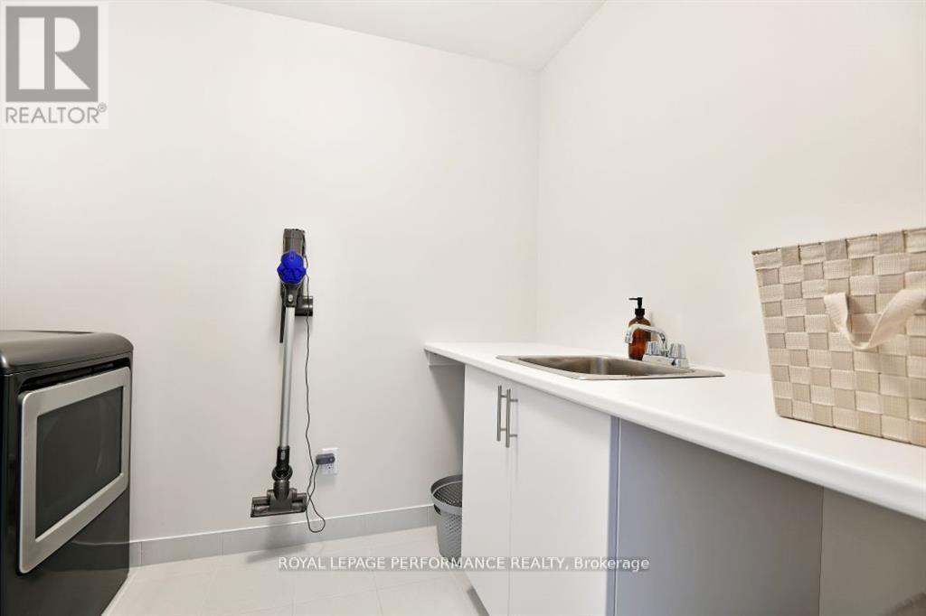 Photo 26 of 713 Cap Diamant Way, Ottawa ON