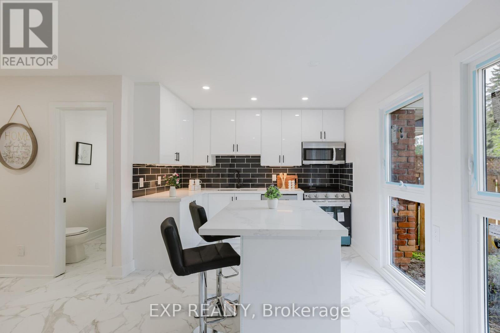 Photo 15 of 91 Penfield Drive, Ottawa ON