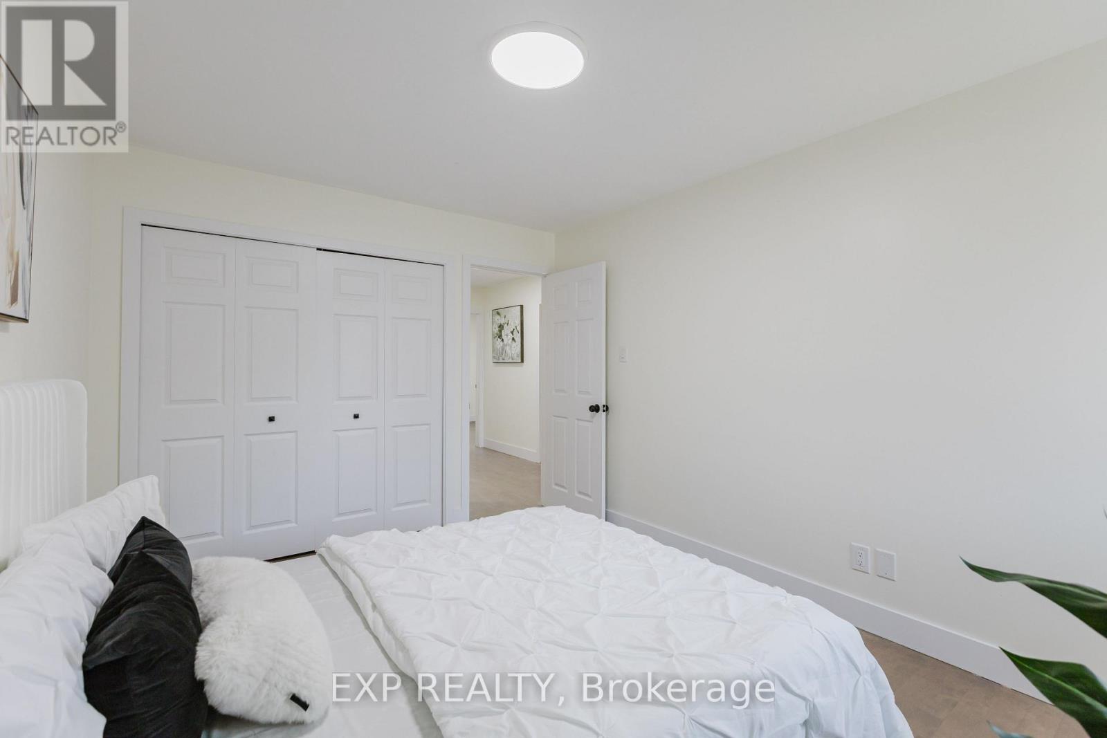 Photo 24 of 91 Penfield Drive, Ottawa ON