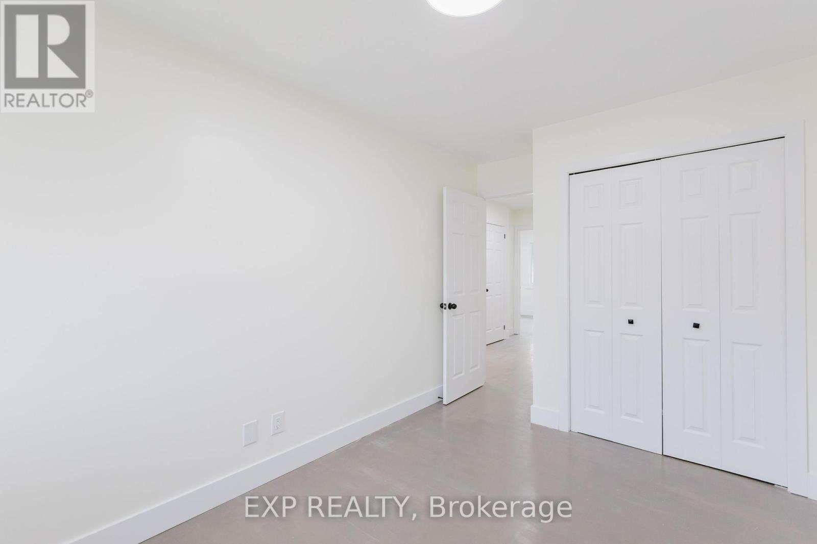 Photo 26 of 91 Penfield Drive, Ottawa ON