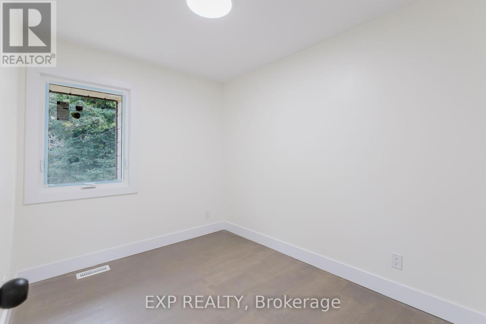 Photo 27 of 91 Penfield Drive, Ottawa ON