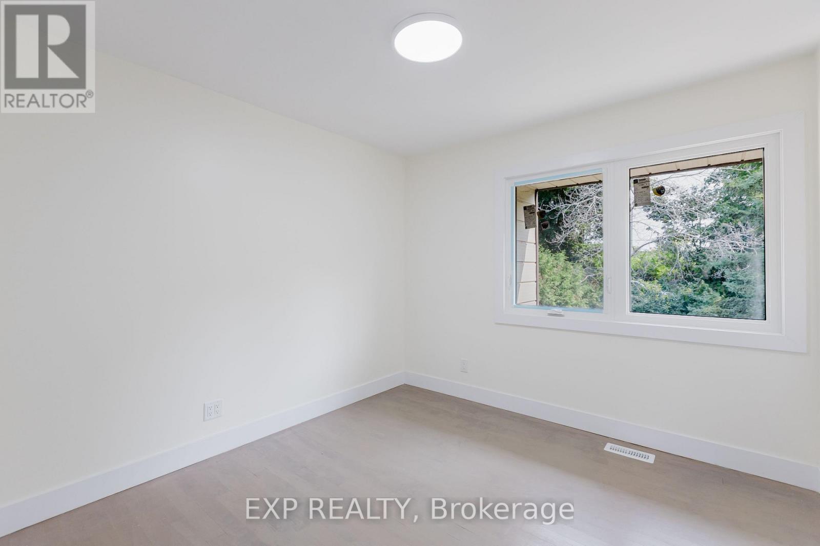 Photo 29 of 91 Penfield Drive, Ottawa ON