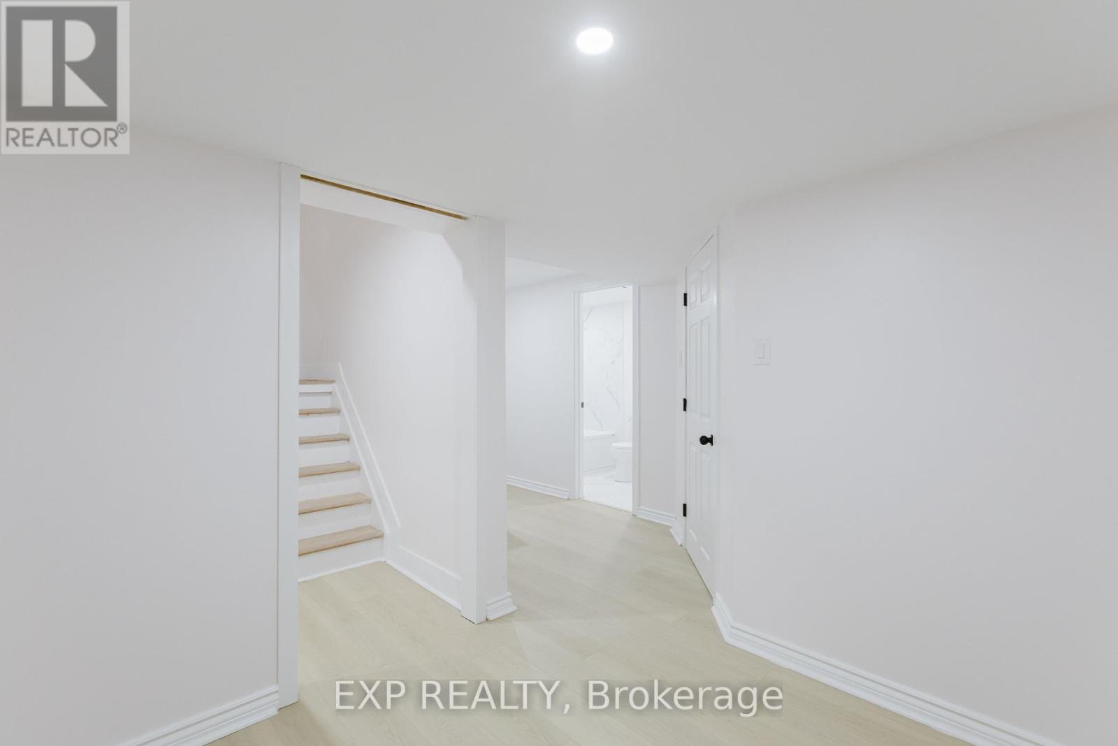 Photo 33 of 91 Penfield Drive, Ottawa ON