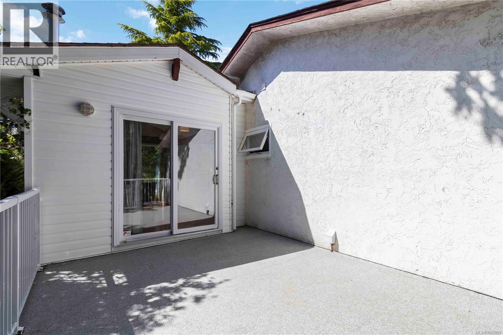 Photo 46 of 1748 Llandaff Pl, Saanich BC