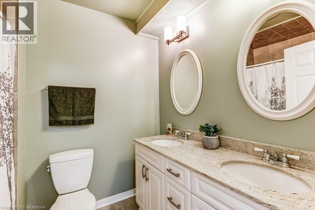 Photo 23 of 2779 Andorra Circle, Mississauga ON