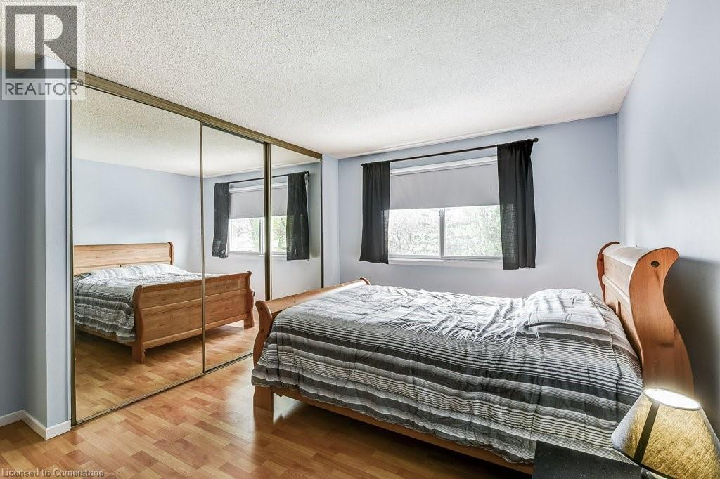 Photo 39 of 2779 Andorra Circle, Mississauga ON