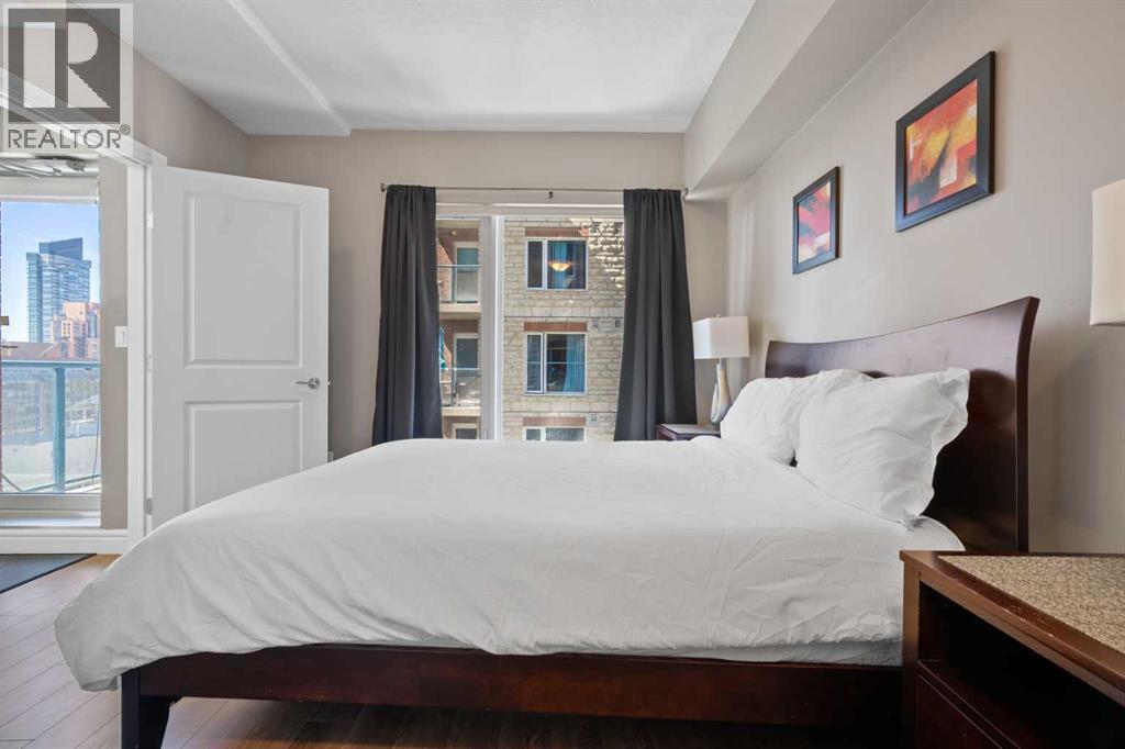 Single Family House for Sale in    Avenue SW Downtown Commercial Core Calgary 