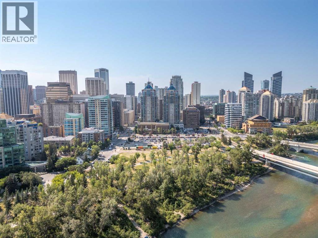Single Family House for Sale in    Avenue SW Downtown Commercial Core Calgary 