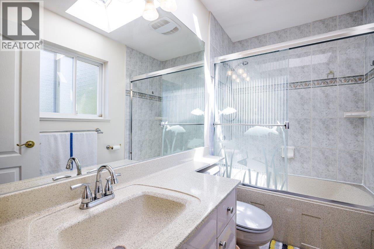 Photo 20 of 1224 E 14th Street, North Vancouver BC