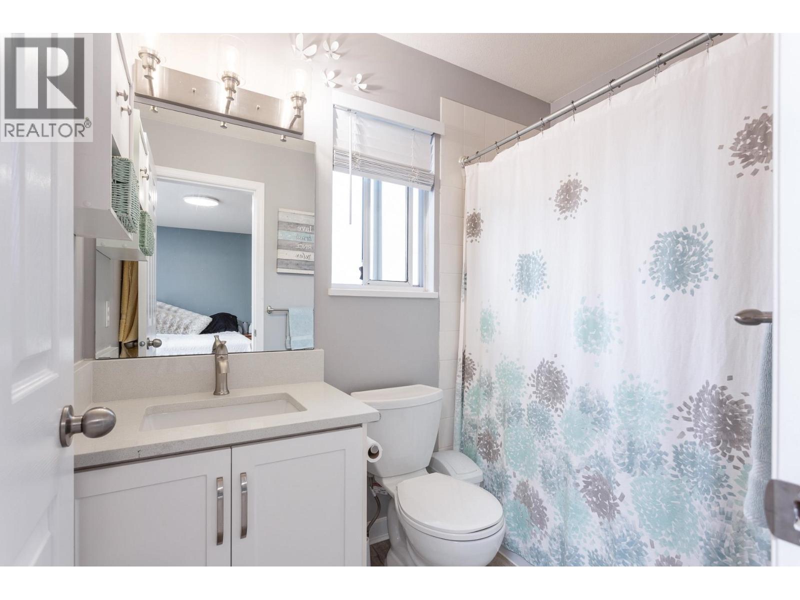 Photo 20 of 2230 Hawthorne Avenue, Port Coquitlam BC