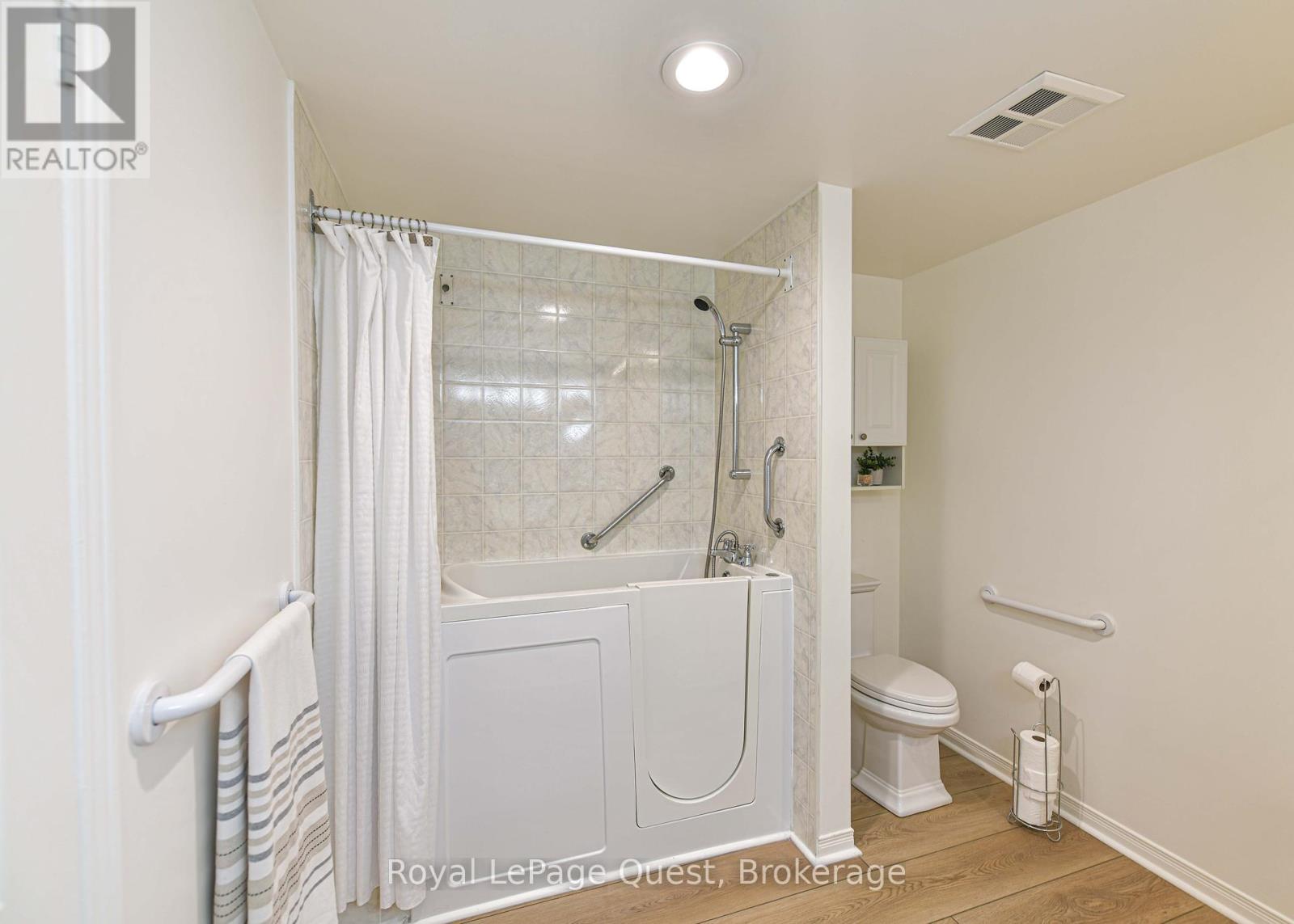 Photo 15 of 208 20 Museum Drive, Orillia ON
