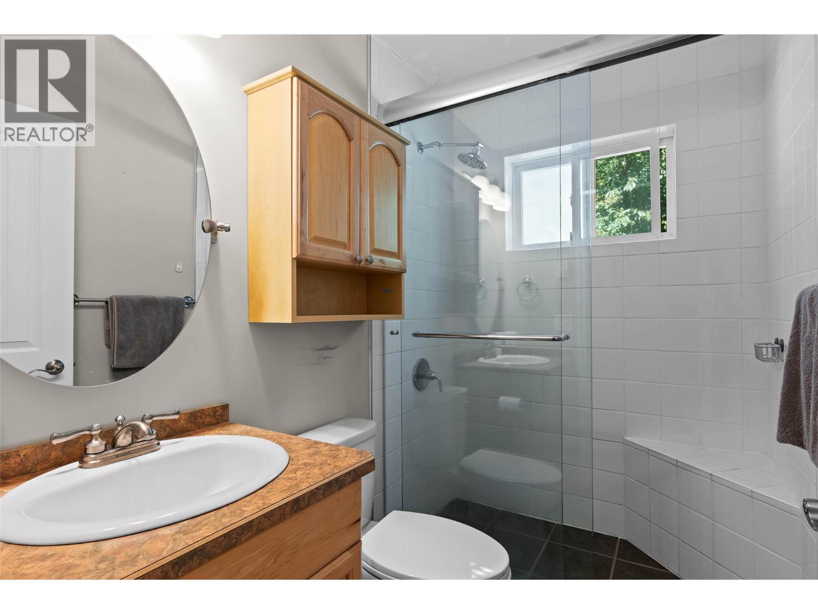 Photo 17 of 7610 Orchard Grove, Anglemont BC