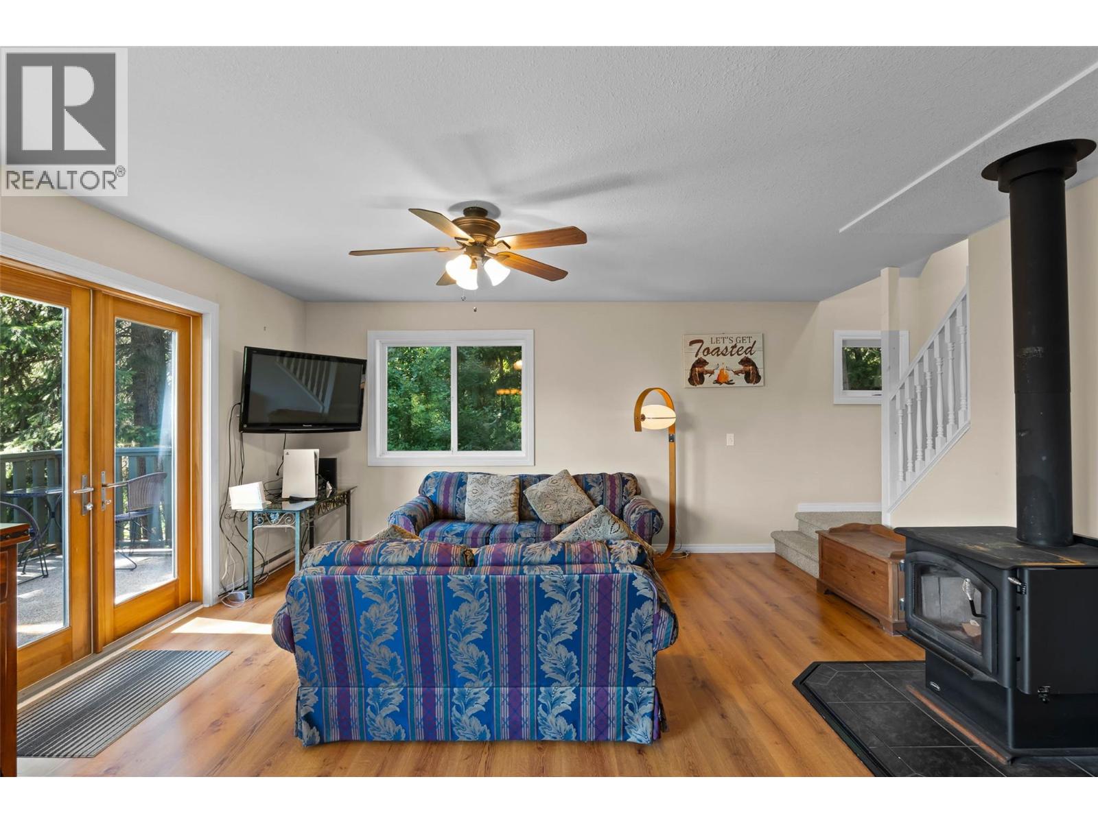 Photo 28 of 7610 Orchard Grove, Anglemont BC