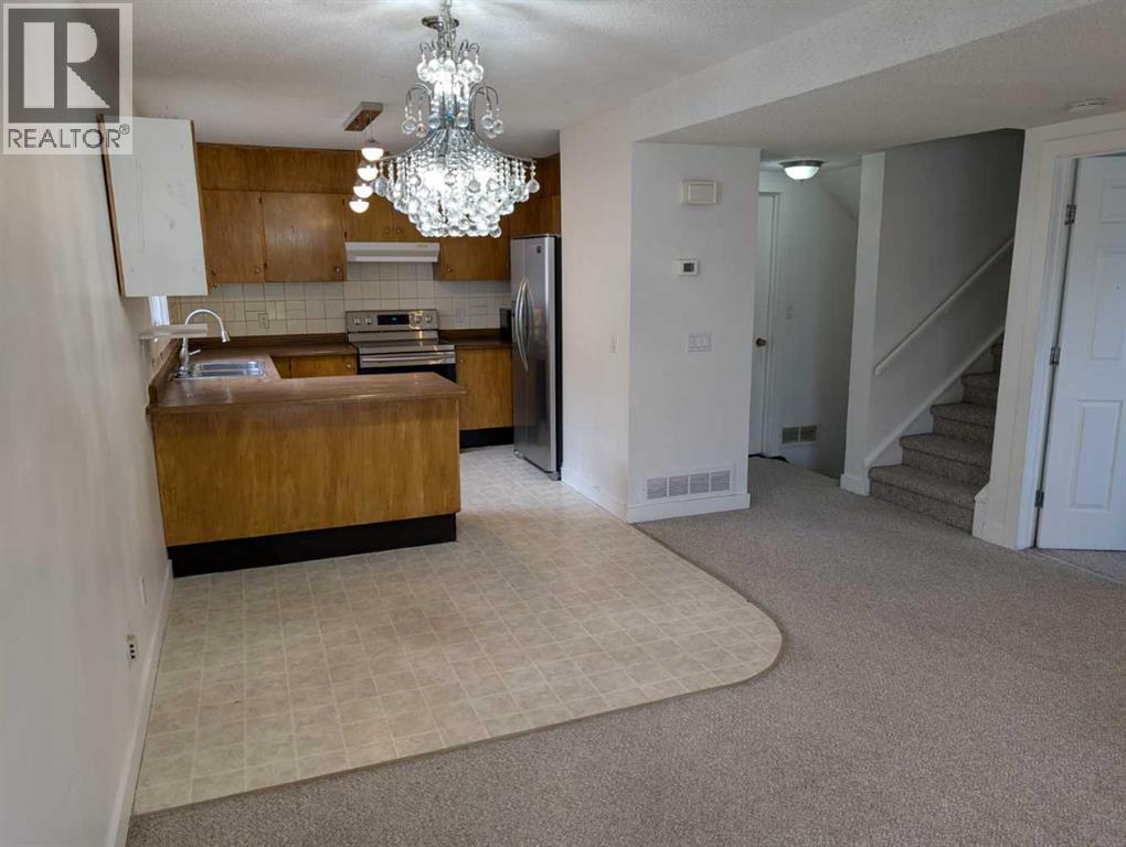 Single Family House for Sale in   Fonda Way SE Forest Heights Calgary 