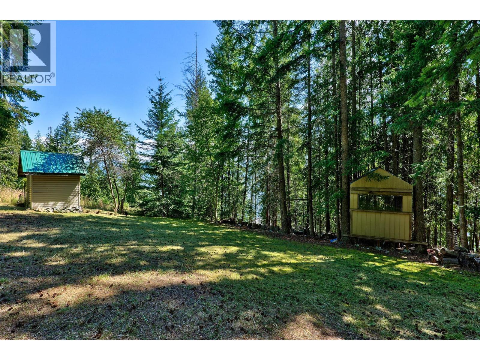 Photo 26 of 7610 Orchard Grove, Anglemont BC