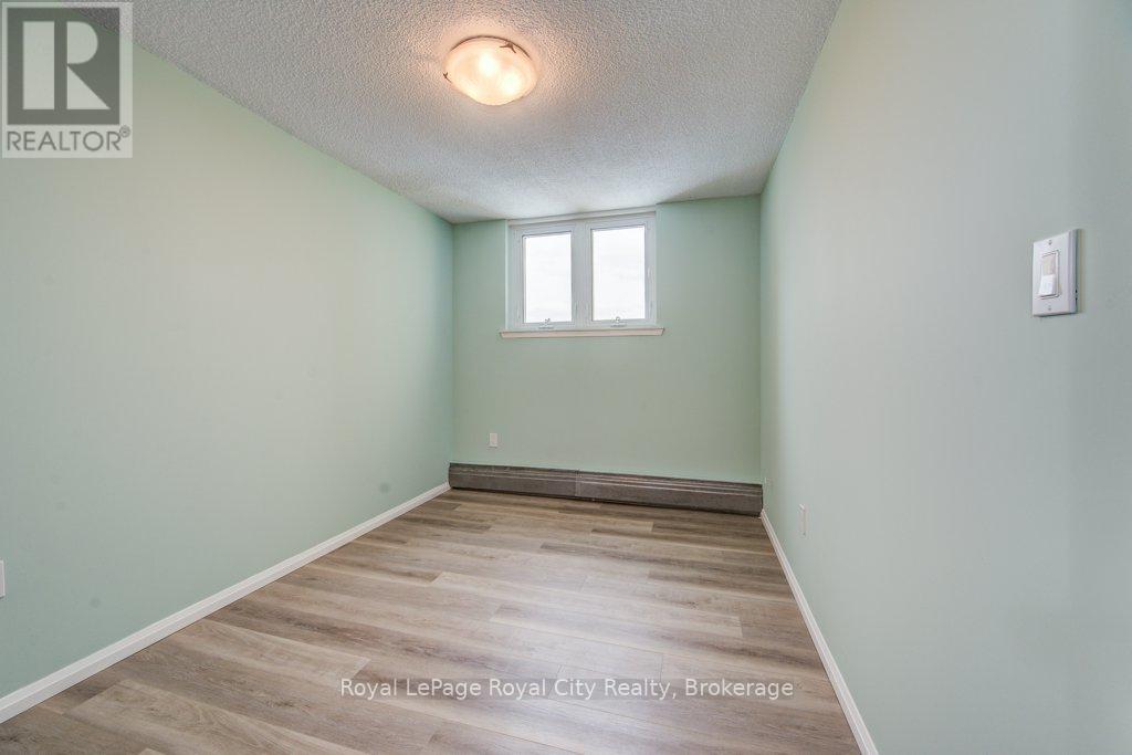 Photo 27 of 602 19 Woodlawn Road E, Guelph ON