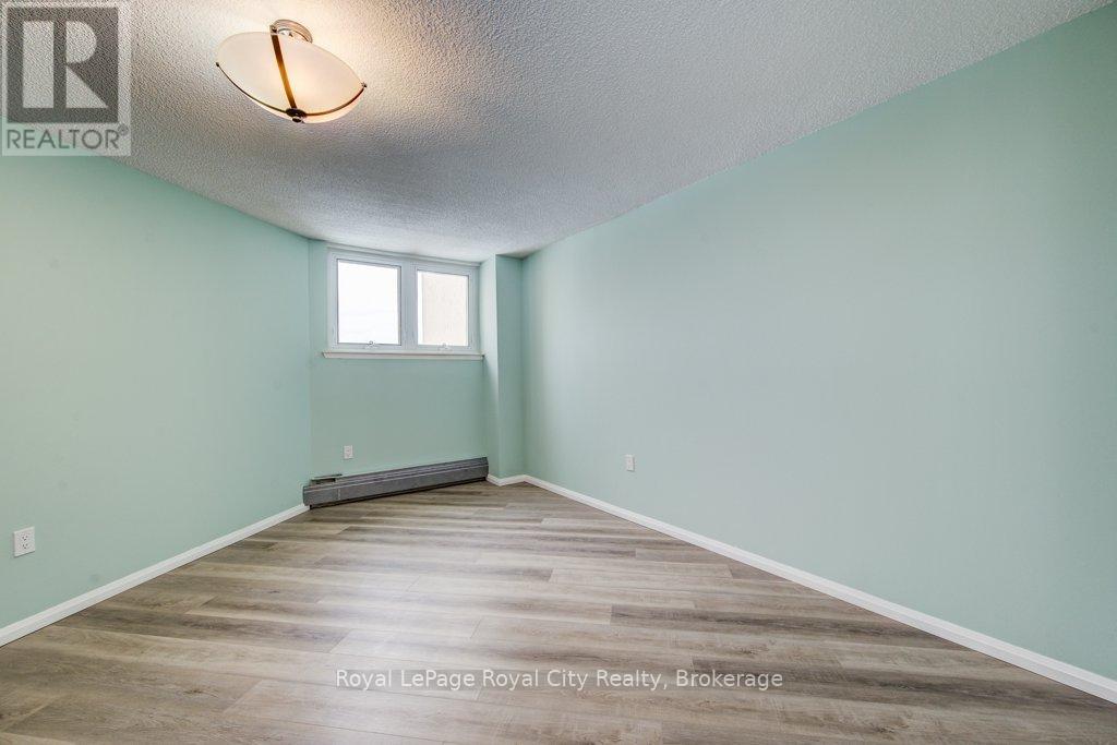 Photo 13 of 602 19 Woodlawn Road E, Guelph ON