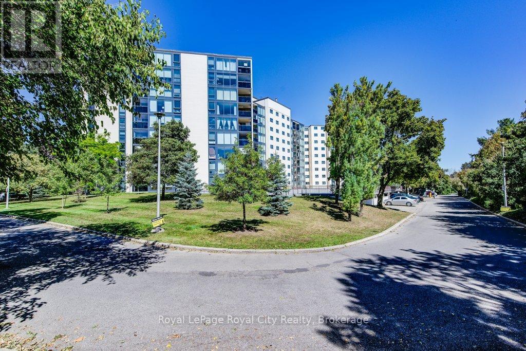 Photo 31 of 602 19 Woodlawn Road E, Guelph ON