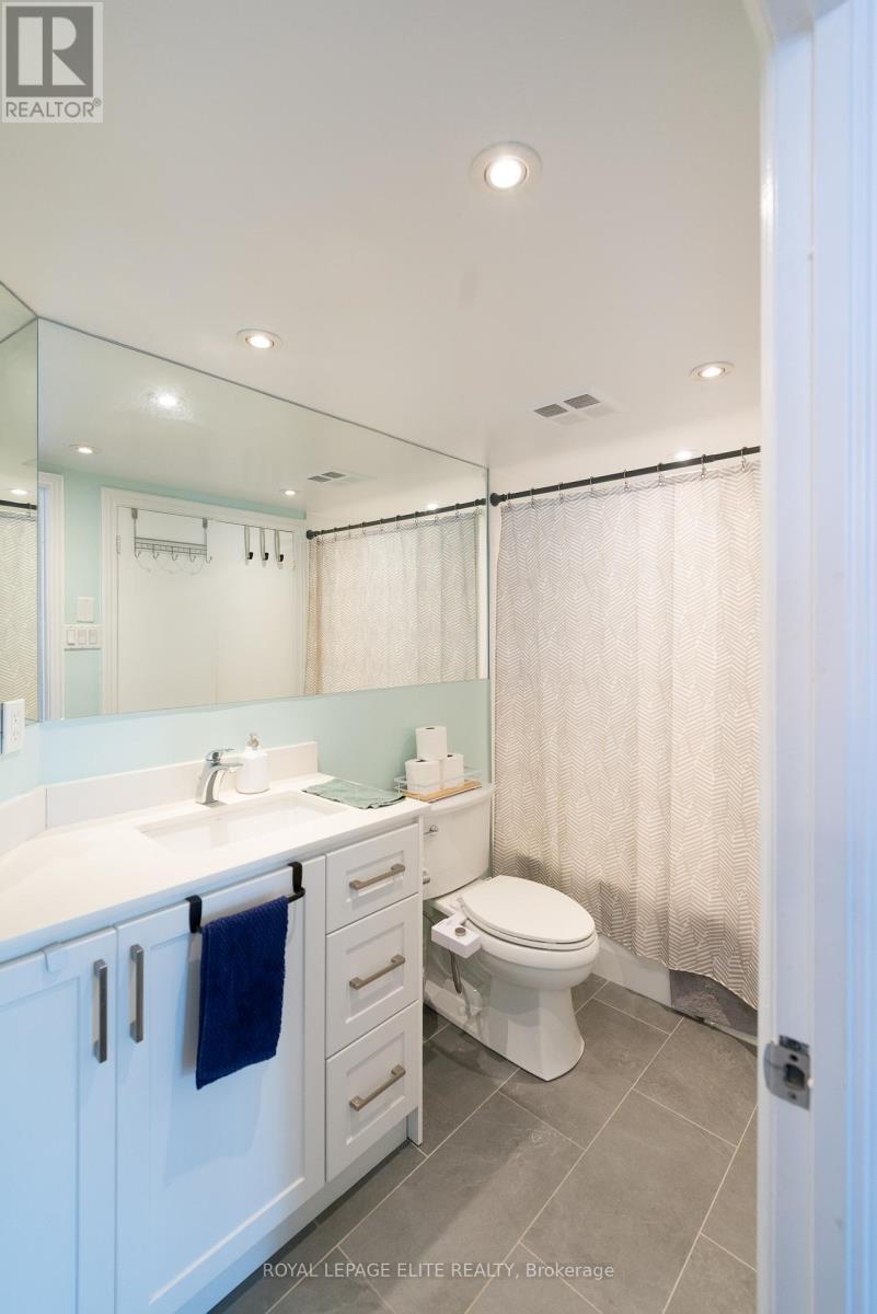 Photo 1 of 904 95 Lombard Street, Toronto ON