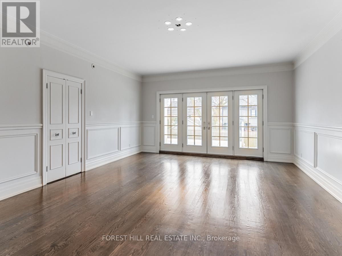 Photo 37 of 198 Old Forest Hill Road, Toronto ON