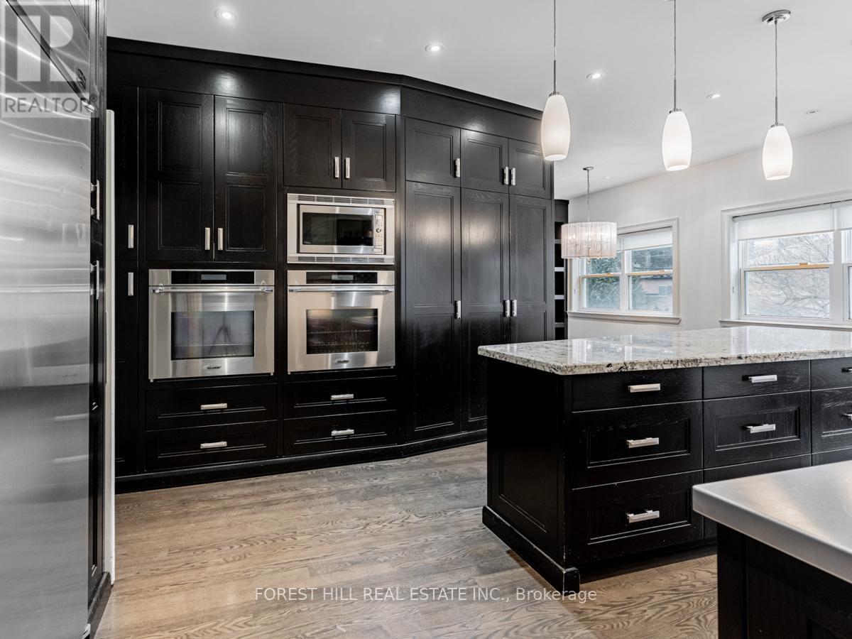 Photo 1 of 198 Old Forest Hill Road, Toronto ON