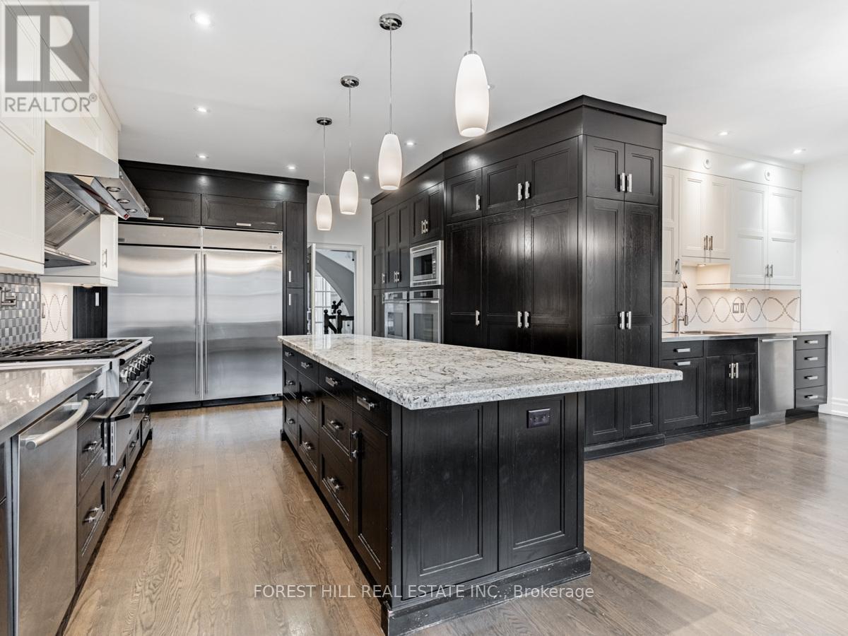 Photo 4 of 198 Old Forest Hill Road, Toronto ON