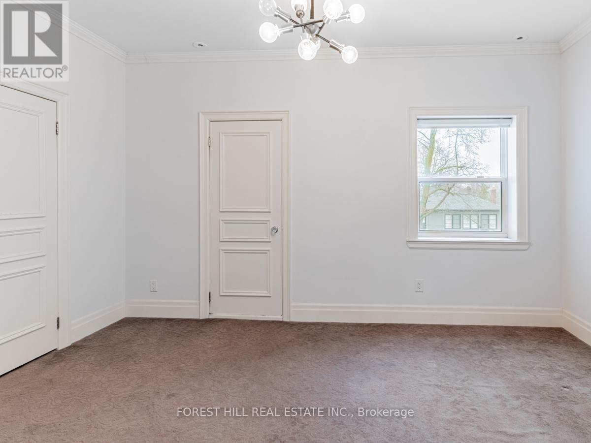 Photo 22 of 198 Old Forest Hill Road, Toronto ON