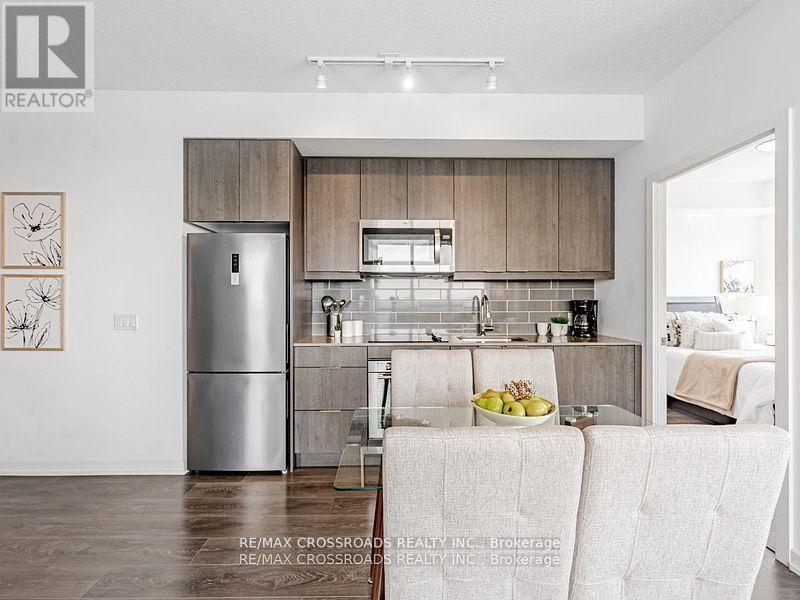 Photo 11 of 1910 32 Forest Manor Road, Toronto ON