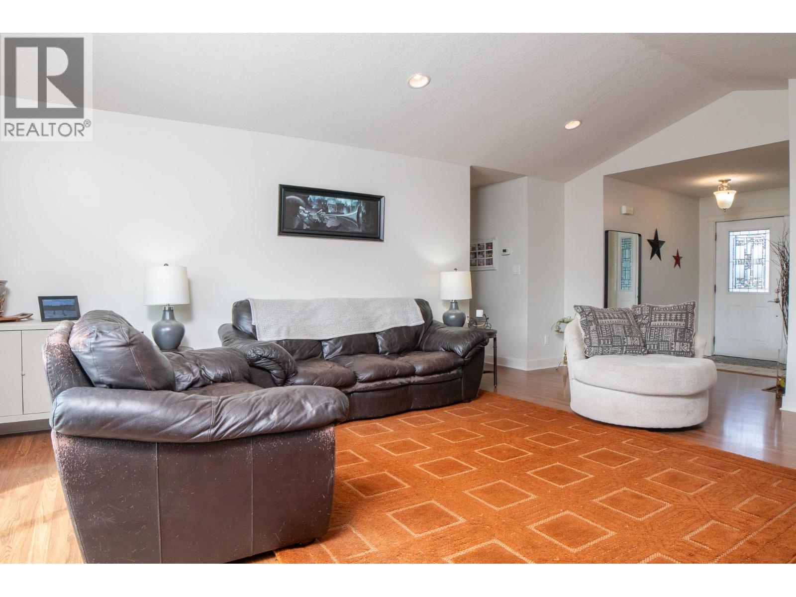 Photo 23 of 908 Purcell Crescent, Creston BC